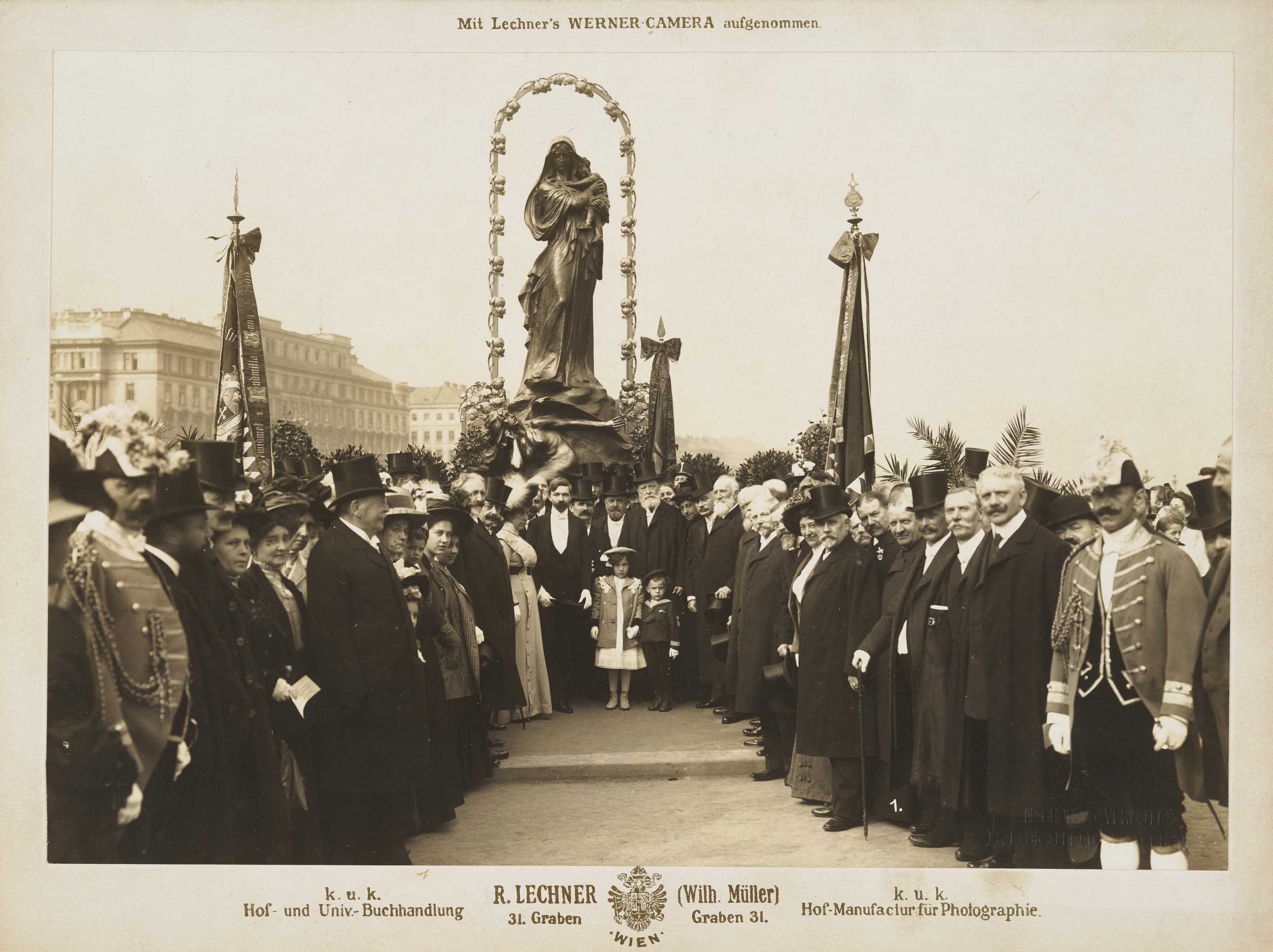 1909, Enthüllung Marienstatue[6]