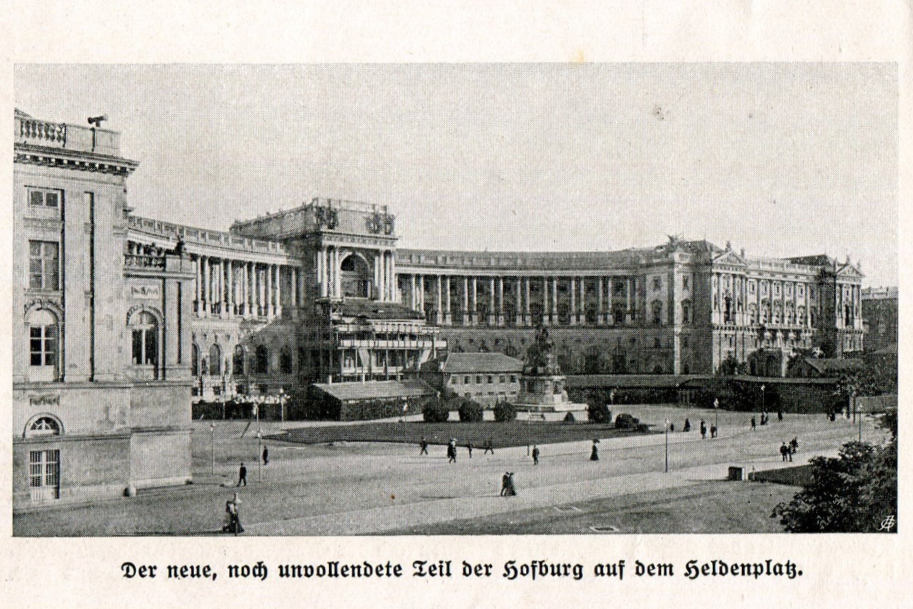 style=width:100%;height:100%;object-fit:cover;display:block;