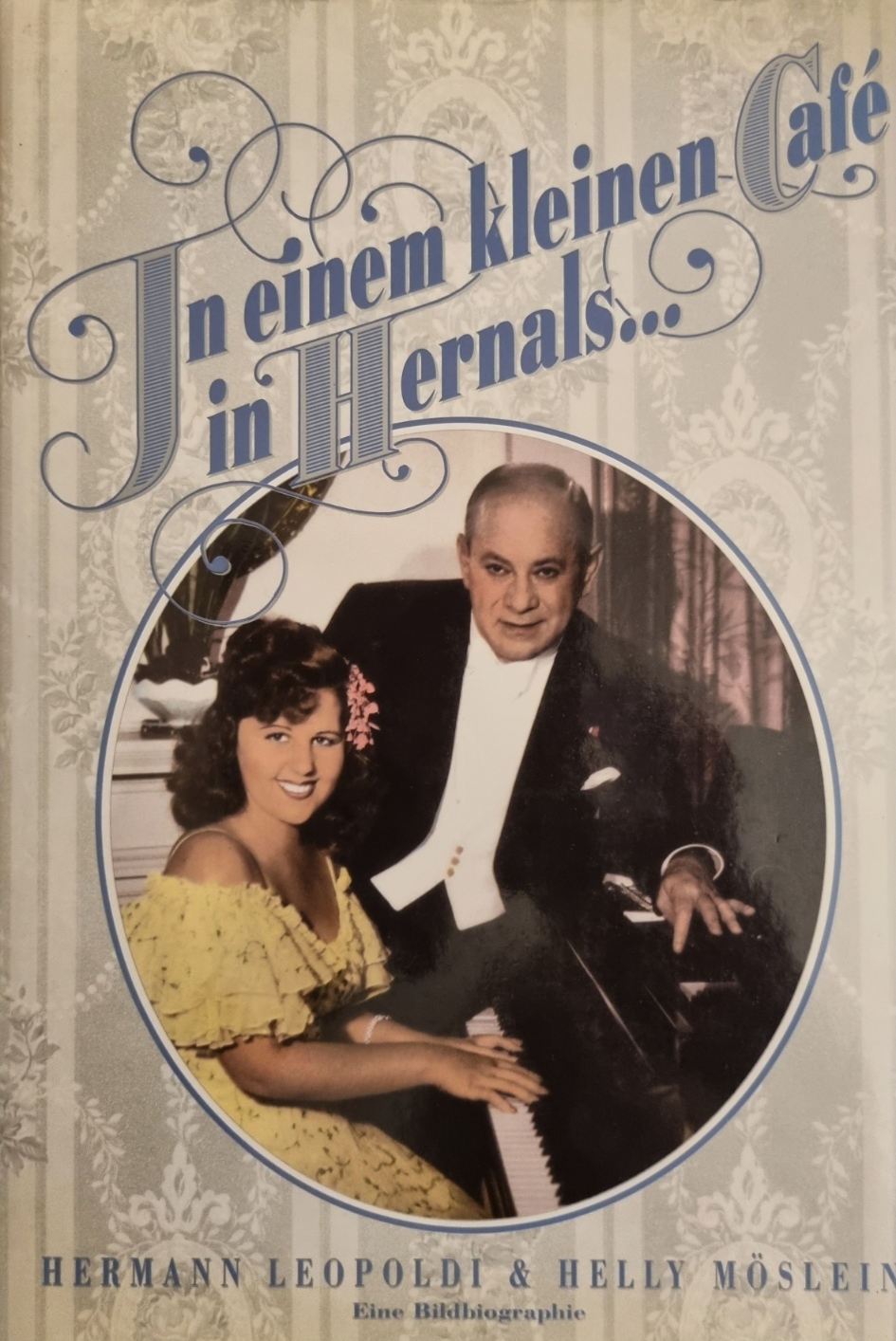 In einem kleinen Café in Hernals.jpg