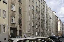 Wohnhausanlage Blechturmgasse 23-27.jpg