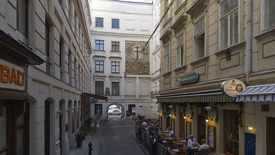 Grashofgasse Richtung Heiligenkreuzerhof