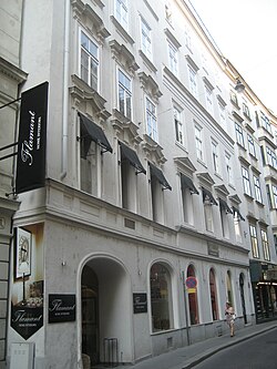 Haus-Weihburggasse 13-15-01.jpg