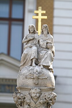 Weltkugel mit Dreifaltigkeit