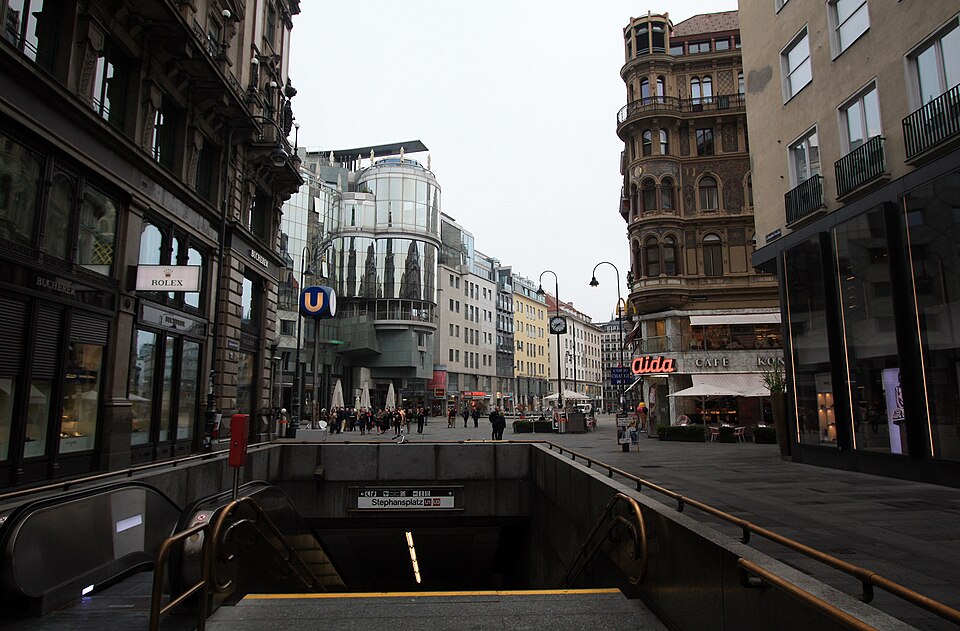 Datei:Good morning, Vienna (21990452808).jpg