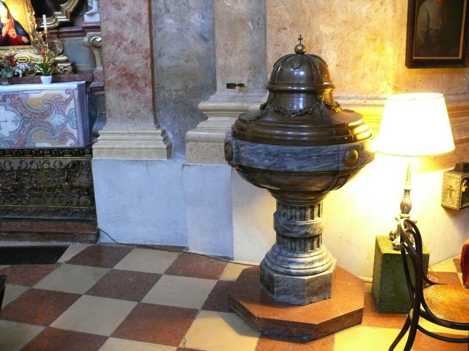 Datei:Peterskirche z05.JPG