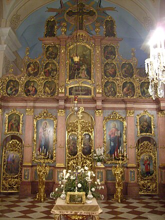 Ikonostase und Altar