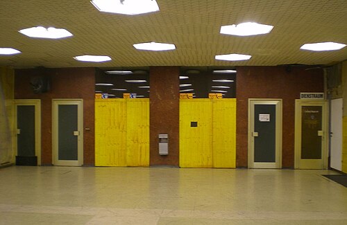 GuentherZ 2009-10-01 1418 Albertinapassage.jpg