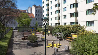 Wien 04 Wilhelm-Neusser-Park a.jpg